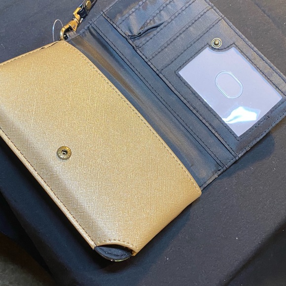 Floral Owl Print Wristlet - Picture 4 of 4